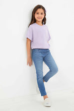 Load image into Gallery viewer, تيشيرت واسع باللون الليلك للبنات الصغار
