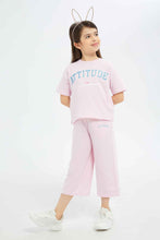 Load image into Gallery viewer, تي شيرت قصير باللون المشمشي للبنات