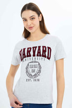 Load image into Gallery viewer, تيشيرت رمادي هارفارد مطبوع للنساء