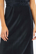 Load image into Gallery viewer, تنورة بيليسي متوسطة الطول باللون الأسود للنساء