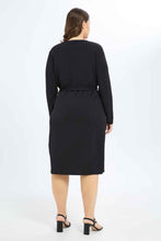 Load image into Gallery viewer, فستان باللون الأسود بحزام مزين للنساء