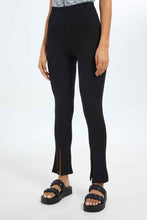 Load image into Gallery viewer, بنطلون بقصة مستقيمة باللون الأسود للنساء