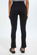 Load image into Gallery viewer, بنطلون بقصة مستقيمة باللون الأسود للنساء
