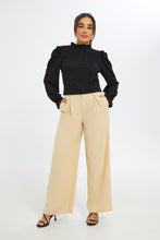 Load image into Gallery viewer, بلوزة توب لوريكس بياقة عالية للنساء - أسود