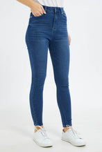Load image into Gallery viewer, جينز أزرق بخصر عالي للنساء