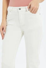 Load image into Gallery viewer, جينز باللون الأبيض بخصر متوسط للنساء