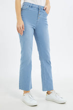 Load image into Gallery viewer, جينز باللون الأزرق بأرجل واسعة وأزرار للنساء