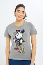 Load image into Gallery viewer, تيشيرت مطبوع باللون الرمادي الداكن للنساء