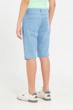 Load image into Gallery viewer, شورت جينز بايكر باللون الأزرق للأولاد الكبار