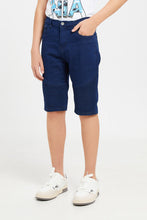 Load image into Gallery viewer, شورت جينز بايكر باللون المحلي للأولاد الكبار