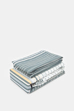 Load image into Gallery viewer, ملاءة رمادي مسطحة بطباعة مخططة 3 قطع (مقاس كينج)