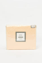 Load image into Gallery viewer, طقم غطاء لحاف مزخرف بالدانتيل مكون من 3 قطع أصفر (مقاس كينج)