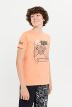 Load image into Gallery viewer, طقم كاجوال باللون البرتقالي والأسود للأولاد الكبار (قطعتين)