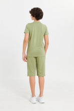 Load image into Gallery viewer, طقم كاجوال باللون الزيتي للأولاد الكبار (قطعتين)