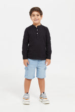 Load image into Gallery viewer, قميص ماندارين باللون الأسود للأولاد الصغار