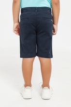Load image into Gallery viewer, شورت تشينو باللون الكحلي للأولاد الصغار