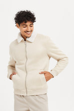 Load image into Gallery viewer, جاكيت شتوي بياقة فرو باللون البيج للرجال