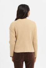 Load image into Gallery viewer, كارديجان بأزرار أمامية باللون البيج للبنات الكبار