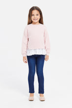 Load image into Gallery viewer, سويتشيرت مزين باللون الوردي للبنات الصغار
