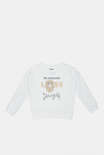 Load image into Gallery viewer, سوتيشيرت مطبوع باللون الأبيض للبنات الرضّع