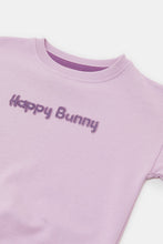 Load image into Gallery viewer, سوتيشيرت مطبوع باللون الليلكي للبنات الرضّع