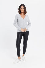Load image into Gallery viewer, كارديجان محبوك باللون الرمادي للنساء