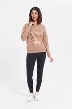 Load image into Gallery viewer, سويتشيرت باللون البني الفاتح للنساء