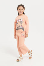 Load image into Gallery viewer, سويت شيرت بناتي مطبوع بأكمام طويلة باللون الوردي