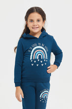 Load image into Gallery viewer, سويتشيرت مطبوع بقبعة باللون الكحلي للبنات الصغار