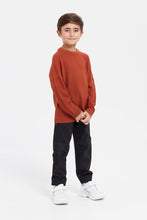 Load image into Gallery viewer, بلوفر سادة باللون البني الفاتح للأولاد الصغار