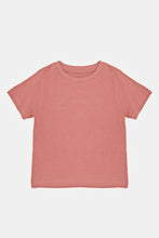 Load image into Gallery viewer, طقم قميص وتيشيرت كاروهات باللون والوردي والأبيض للأولاد الرضع (قطعتين)

