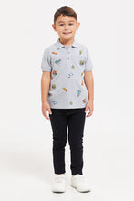 Load image into Gallery viewer, ت يشيرت بولو مطرز باللون الرمادي للأولاد الصغار
