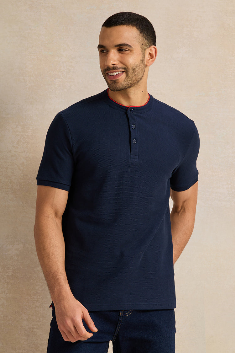 تي شيرت رجالي أزرق داكن بياقة ماندرين