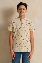 Load image into Gallery viewer, قميص بولو مطبوع باللون البيج للأولاد الكبار

