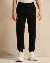 Load image into Gallery viewer, بنطلون طاولة أسود سهل الارتداء للأولاد الكبار بدون أكمام
