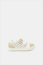 Load image into Gallery viewer, حذاء رياضي أبيض للبنات مقطوع بالليزر
