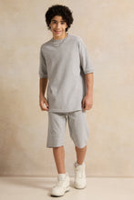 Load image into Gallery viewer, تي شيرت تي شيرت GRAY MEL JACQUARD كبير الحجم: رمادي متوسط: 8-9 سنوات
