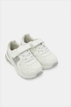 Load image into Gallery viewer, حذاء رياضي مطاطي أبيض للأولاد
