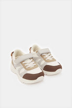 Load image into Gallery viewer, حذاء رياضي سميك متعدد الألوان للأولاد
