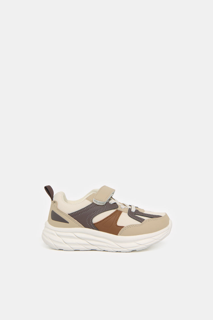 حذاء رياضي سميك متعدد الألوان للأولاد باللون البيج
