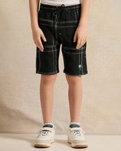 Load image into Gallery viewer, طقم كاجوال منقوش أسود للأولاد (قطعتان)
