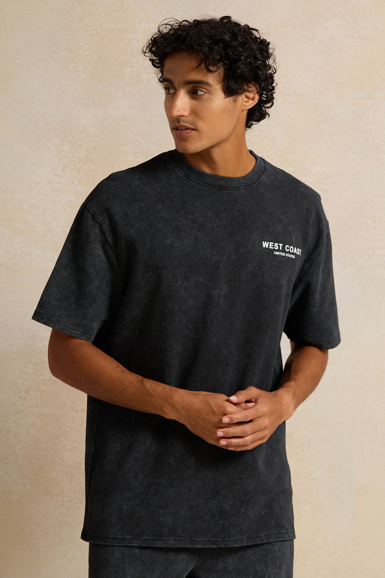 تي شيرت رجالي أسود مطبوع