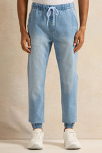 Load image into Gallery viewer, بنطال جينز رجالي رياضي أزرق اللون
