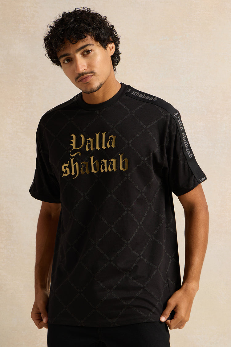 تي شيرت رجالي أسود مطبوع عليه عبارة 