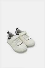 Load image into Gallery viewer, أحذية تزلج بيضاء للأولاد
