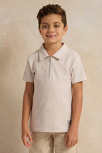 Load image into Gallery viewer, قميص بولو رمادي للأولاد بسحاب

