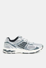 Load image into Gallery viewer, حذاء رياضي رجالي سميك بلون أبيض
