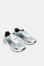 Load image into Gallery viewer, حذاء رياضي رجالي سميك بلون أبيض
