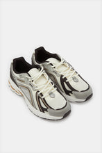 Load image into Gallery viewer, حذاء رياضي رجالي من مادة كريمية
