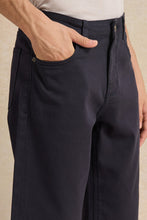 Load image into Gallery viewer, شورت جينز أزرق داكن للأولاد الكبار
